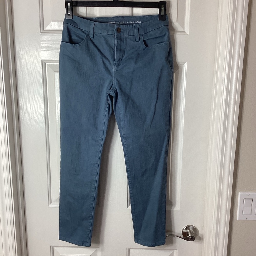 Chico's Perfect stretch Girlfriend slim leg ankle Blue Jeans Chicos Sz 00